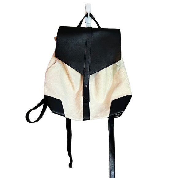 3 for $30! Deux lux faux leather and fabric backpack - Picture 1 of 7